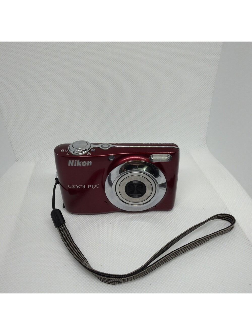 Nikon COOLPIX L24 Red Compact Digital Camera 14-16.9MP 3x Zoom 3in Flash
